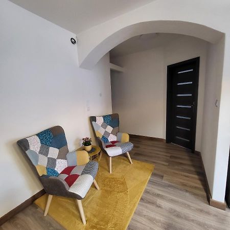 Oli apartmens Senec Appartamento Esterno foto